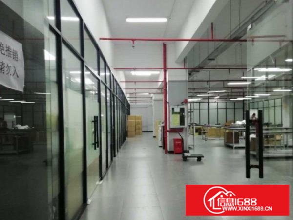 坑梓秀新社区红本厂房楼上880平现场装修厂房租14