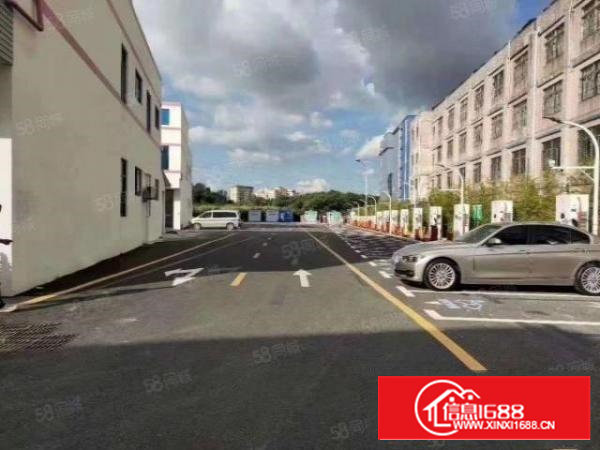 石岩新出两层小独栋，带精装修，水电齐全，随时拎包入住。