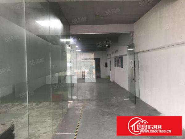 石岩罗租13号地铁口新出2楼200平带装修出租