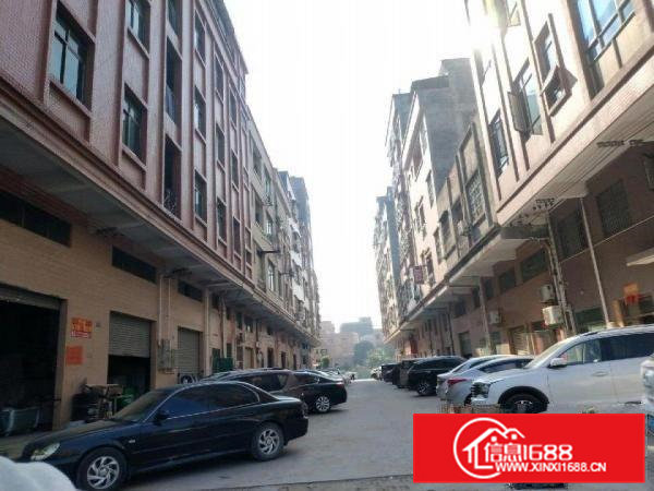 大朗水口三楼厂房出租，有三个现成办公室，水电齐全，即租即用