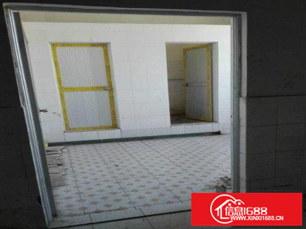 龙华新区观澜5楼700平方实际面积600平租1万2