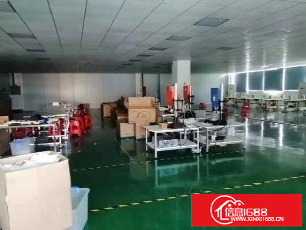 深圳燕川楼上带装修厂房1000平出租