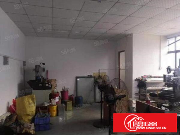 厦边实业客转租二楼500平，基本电20千瓦，现成办公室装修