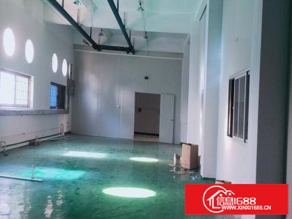 新出！平湖华南城西门边上工业园168平方带办公室装修厂房急租