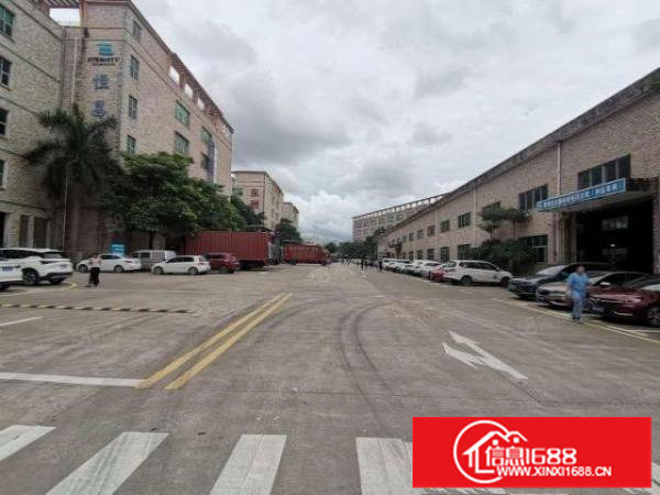 深圳坪山1楼2楼各2200平米，红本厂房出租，原房东没公摊