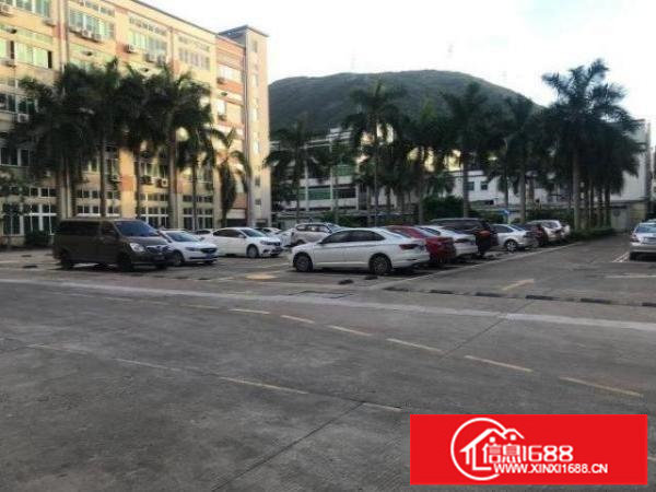 出租坪山区六和城附近二楼标准厂房200平两吨电梯有消防