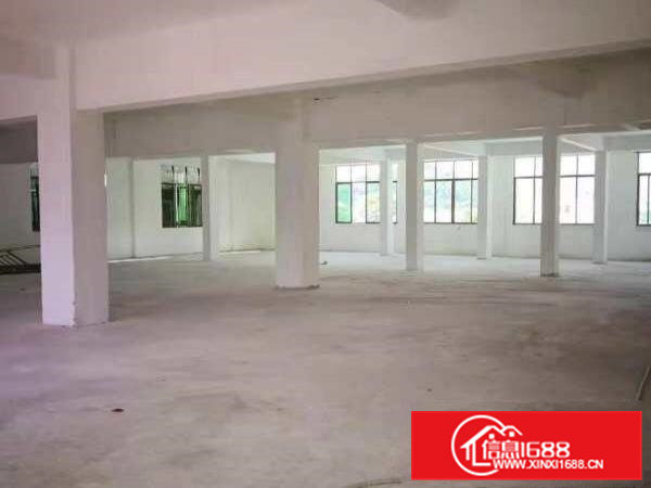 双电梯厂房出租，交通方便