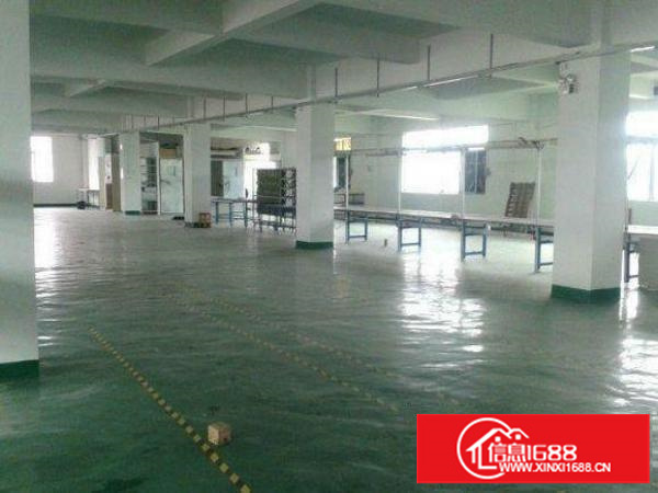 龙岗区横岗三楼400平方米标准厂房出租，水电齐全，面积足