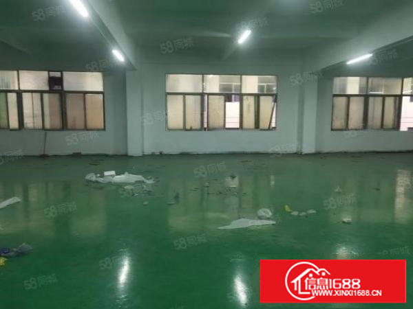 长安镇乌沙楼上1200平方重工业厂房，水电齐全有办公室