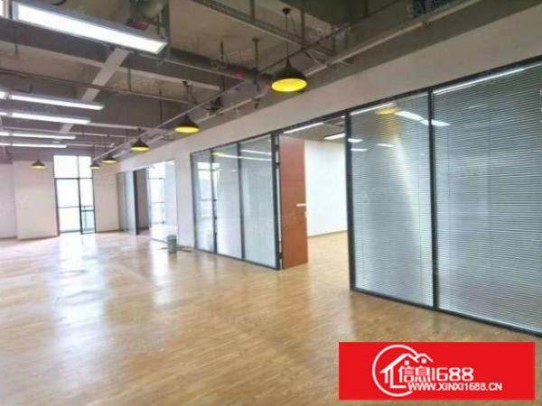 福永新出标准厂房楼上580平，精装修带前台。