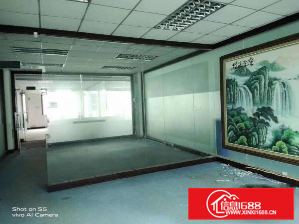 长安新安大桥下空出1500平精装修厂房出租