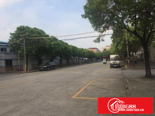 成熟工业区门口30米大路滴水八米钢结构厂房