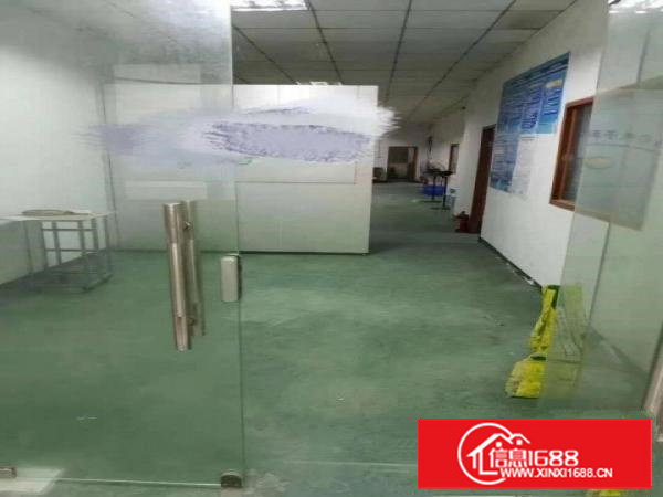 乌沙新出二楼350平方，有办公室装修，地坪漆，搬进即可生产