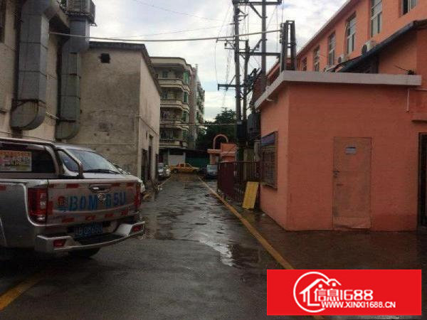 松岗红星250平标准厂房出租，公摊面积小，产证齐