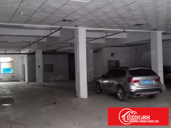 新空出一二楼带现成豪华装修厂房五六百平米电梯厂房业主直接出租