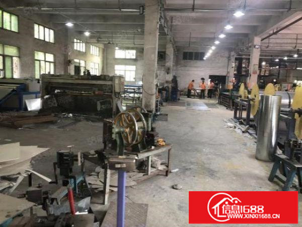 横岗荷坳地铁站附近一楼400平原房东厂房出租院子大