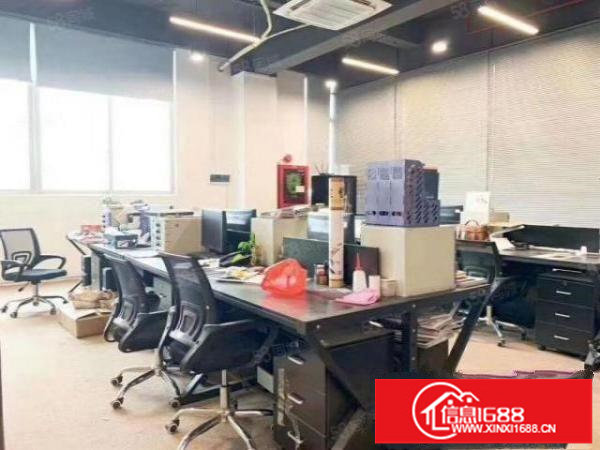 福永新和原房东楼上1250平豪华装修厂房出租