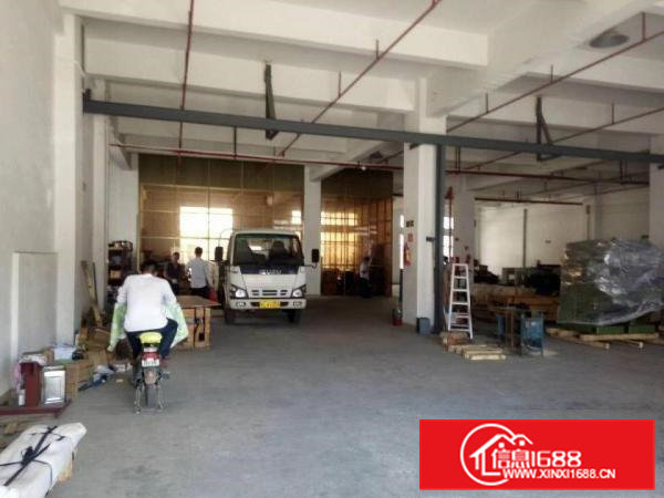 凤岗新出带行车一楼1800平方5.5米高