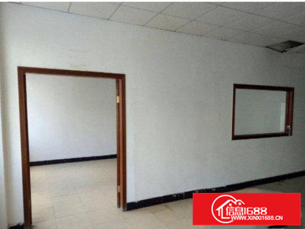 近高速！！清溪铁场村一楼800平米厂房现成水电