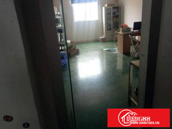 江边原房东厂房1400平，豪华装修，无转让费