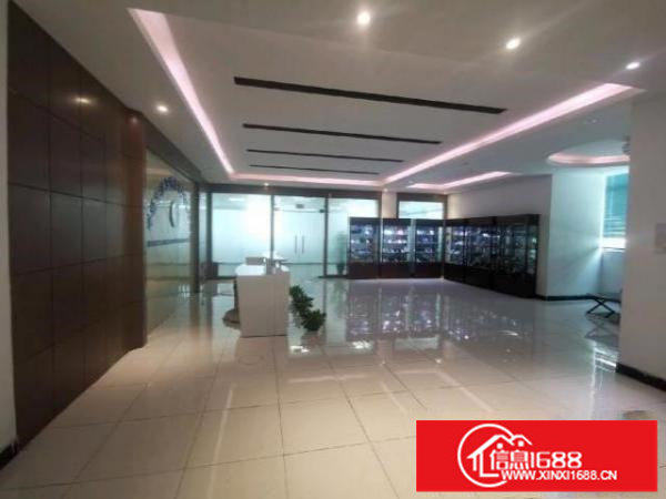 福永会展中心旁楼上1900平豪华装修厂房出租。