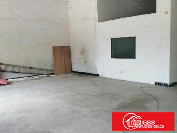 交通方便，内部空间大