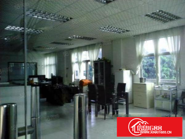 电子厂分租楼上一层1680平方米带现成装修租金11元