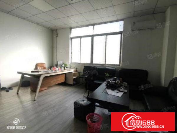 坂田天安云谷旁楼上550平精装修厂房出租，水电齐全