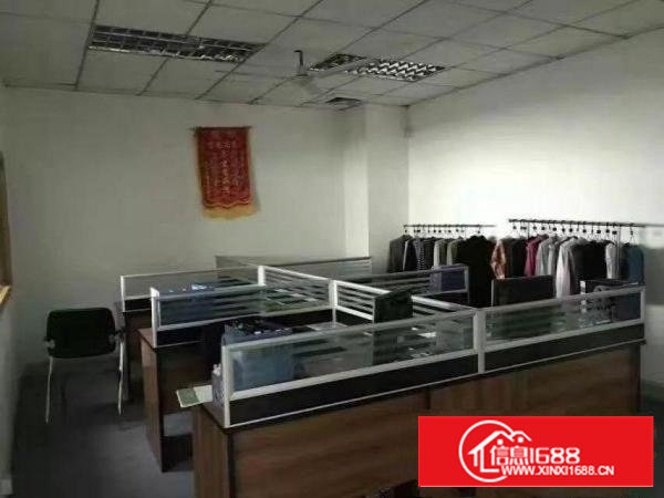 石岩应人石楼上850平米厂房可做制衣带精装修出租