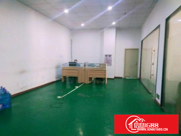 精装修办公室，带牛角，东深公路边上，大车好进，价格都好谈