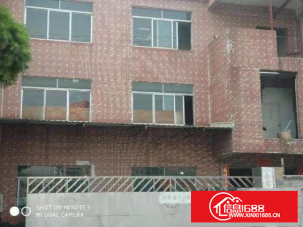 业主急出租谢岗镇临近大龙卫生站(省道S357)小独院房屋一幢