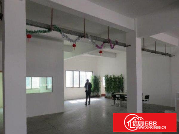 常平黄泥塘工业区一楼1500平可整租可分租可进大货车