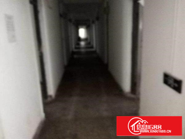 沙井六楼500平带装修，有2吨货梯，可环评