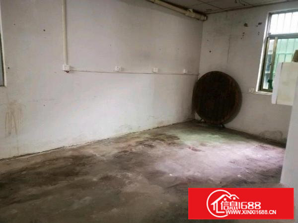 巷头兵巷三区20号一楼厂房出租，面积大！！