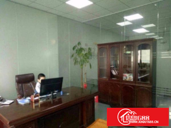 平湖上木古标准厂房一楼1100平带精装修厂房水电齐全空地大