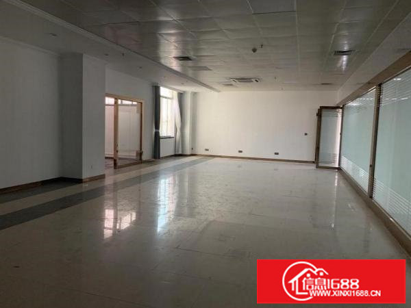 六约圣德堡酒店旁写字楼出租100平到300平方