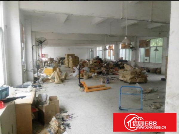 横沥镇石涌西环路附近新出一楼900平厂房出租