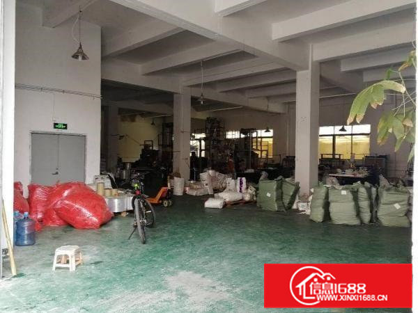 清溪标准厂房一楼750平方现成办公室装修！18块！