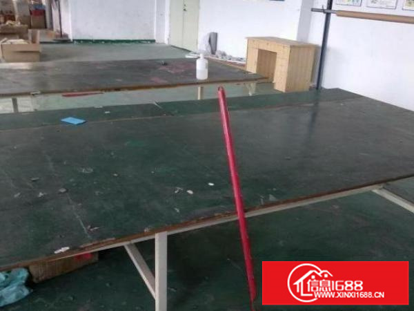 石岩镇塘坑工业区楼上厂房分租