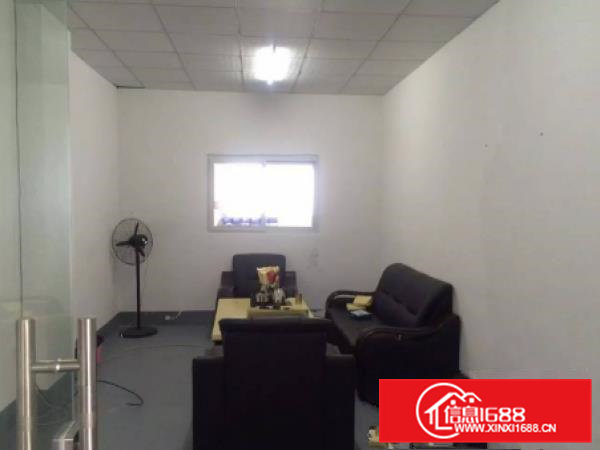 凤岗雁田楼上厂房500平米，管理处出处