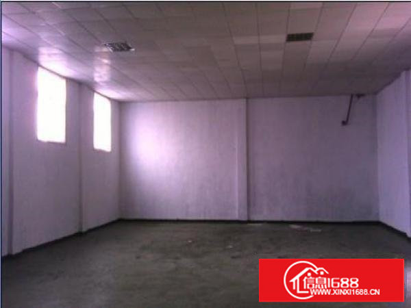 塘厦四村标准厂房一楼2000平方急租，水电齐全