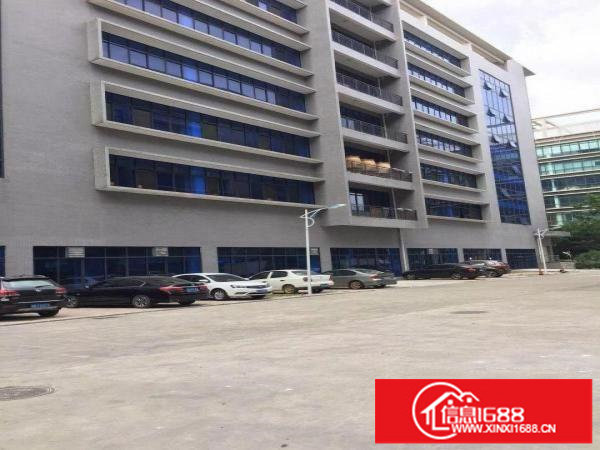 坪山友通高新产业园二楼2600平方米带豪华装修招租