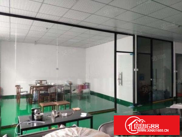 龙华福龙路旁960平标准厂房。