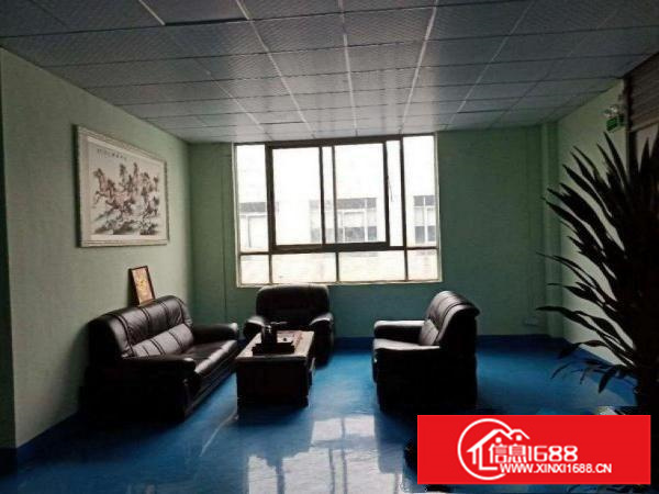 横岗华侨新村红本厂房出租800平，可分租带装修