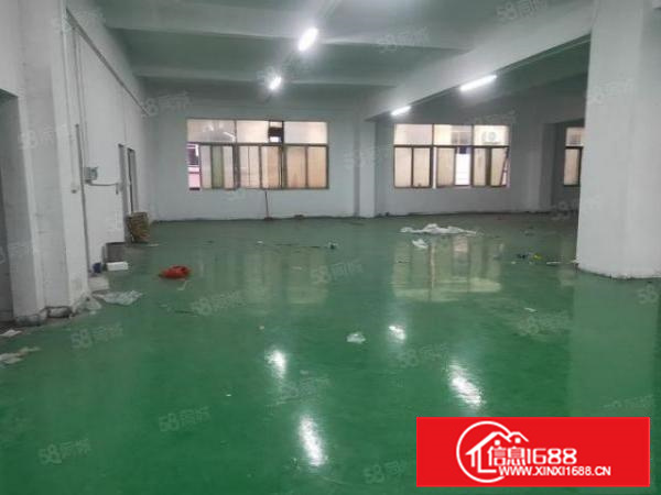 长安镇乌沙楼上1200平方重工业厂房，水电齐全有办公室