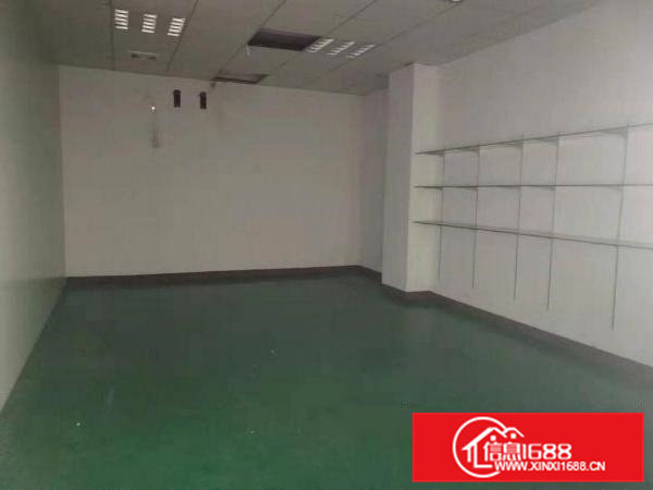 黄江镇出租滴水8米钢构2000平方，独立变压器