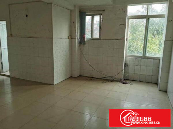 清溪镇渔梁围新出小面积500厂房出租，带办公水电齐全