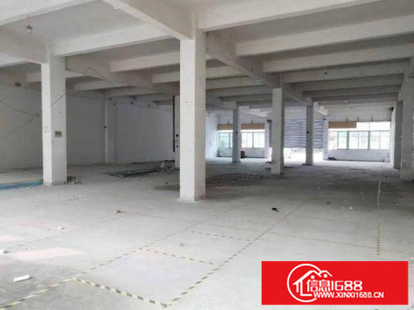 富竹山标准厂房一楼800平方出租