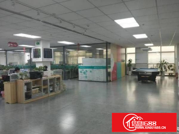 坪山新出楼上带红本可做医疗厂房1700平出租