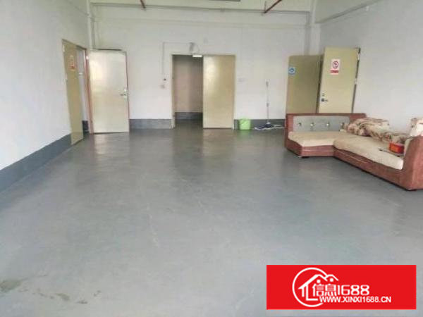 西乡，铁岗大型工业园，楼上带装修700平，厂房仓库出租